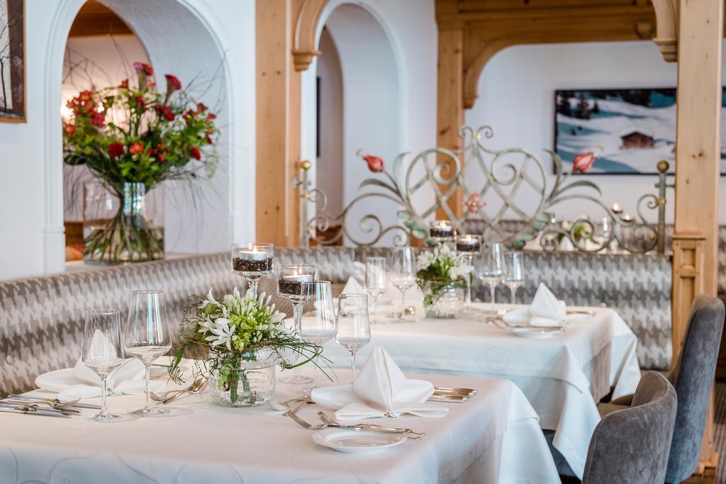 Hotel Auenhof レッヒ エクステリア 写真
