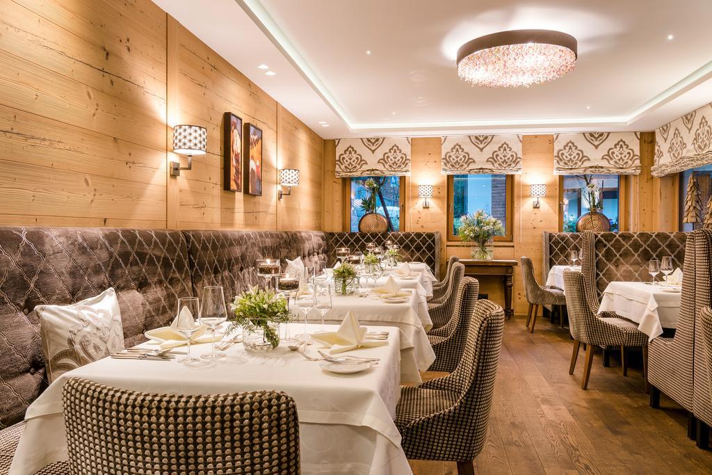 Hotel Auenhof レッヒ エクステリア 写真