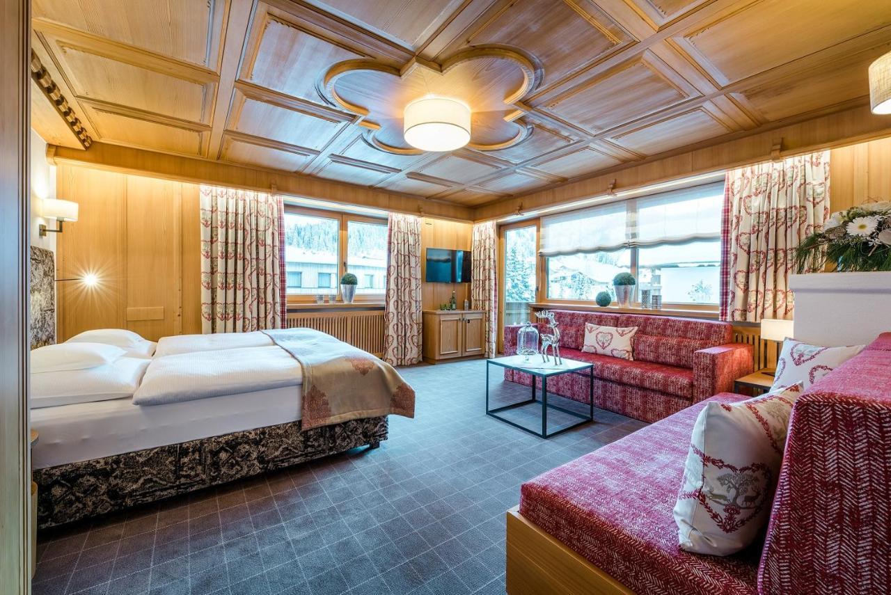 Hotel Auenhof レッヒ エクステリア 写真